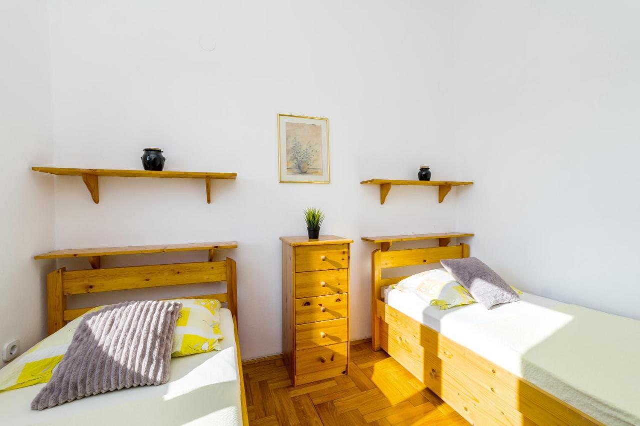 Apartments Jonke Мандре Екстер'єр фото